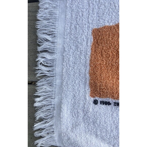 VTG 1980 Raggedy Ann & Andy Beach Towel Sandcastle Scene Fringe Bobbs Merrill - Picture 11 of 16